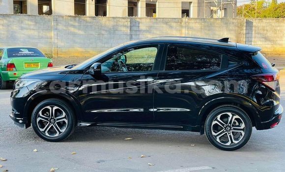 Acheter Occasion Voiture Honda Vezel Noir à Beitbridge, Matabeleland South Acheter Occasion Voiture Honda Vezel Noir à Beitbridge, Matabeleland South