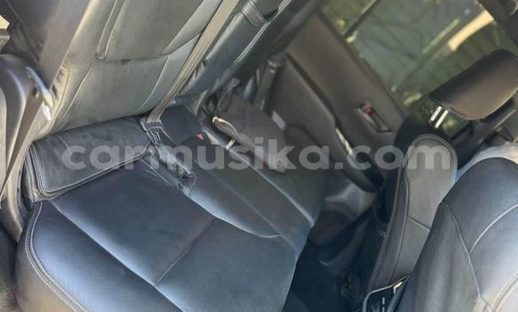 Acheter Occasion Voiture Toyota Land Cruiser Blanc à Bindura, Mashonaland Central Acheter Occasion Voiture Toyota Land Cruiser Blanc à Bindura, Mashonaland Central