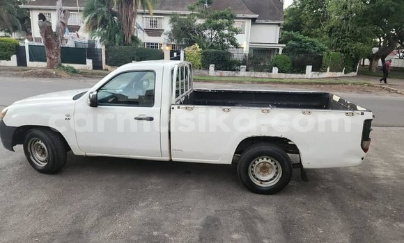 Acheter Occasion Voiture Mazda BT-50 Blanc à Borrowdale, Harare Acheter Occasion Voiture Mazda BT-50 Blanc à Borrowdale, Harare