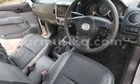 Acheter Occasion Voiture Mazda BT-50 Blanc à Borrowdale, Harare Acheter Occasion Voiture Mazda BT-50 Blanc à Borrowdale, Harare
