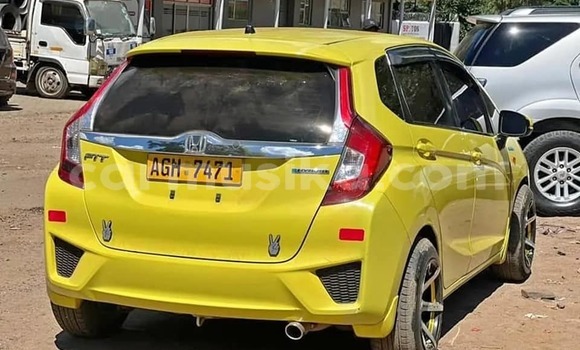 Acheter Occasion Voiture Honda Fit Rouge à Borrowdale, Harare Acheter Occasion Voiture Honda Fit Rouge à Borrowdale, Harare