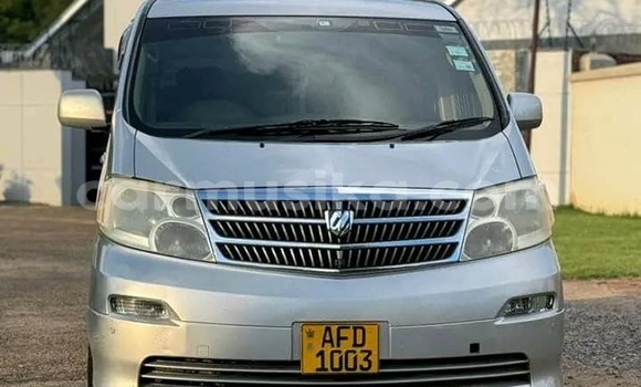 Nunua Ilio tumika Toyota Alphard Nyeupe Gari ndani ya Chegutu nchini Mashonaland West