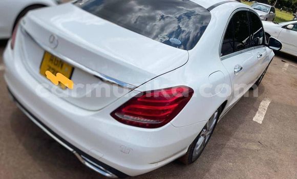 Acheter Occasion Voiture Mercedes‒Benz C–Class Blanc à Belvédère, Harare Acheter Occasion Voiture Mercedes‒Benz C–Class Blanc à Belvédère, Harare