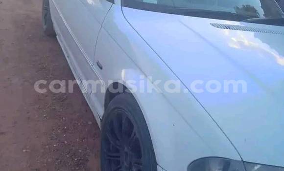 Acheter Occasion Voiture BMW 315 Blanc à Bindura, Mashonaland Central Acheter Occasion Voiture BMW 315 Blanc à Bindura, Mashonaland Central