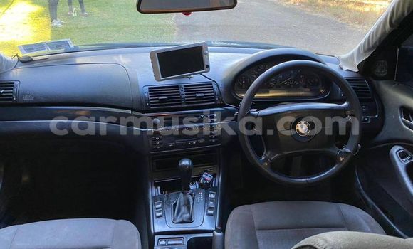 Acheter Occasion Voiture BMW 321 Noir à Borrowdale, Harare Acheter Occasion Voiture BMW 321 Noir à Borrowdale, Harare