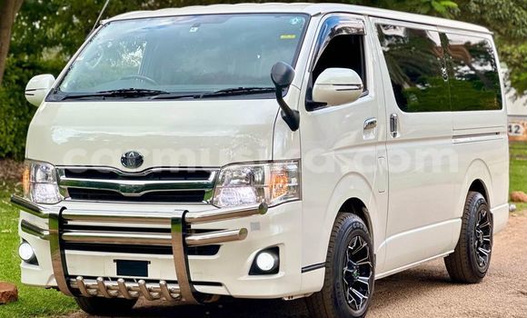 Buy Used Toyota Hiace White Car in Bulawayo in Bulawayo Buy Used Toyota Hiace White Car in Bulawayo in Bulawayo