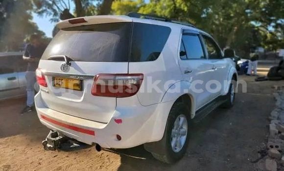 Tenga Tsaru Toyota Fortuner Zvimwe Mota in Harare in Harare Tenga Tsaru Toyota Fortuner Zvimwe Mota in Harare in Harare