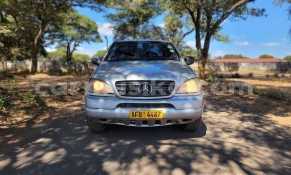 Tenga Tsaru Mercedes-Benz A200 Zvimwe Mota in Avondale in Harare Tenga Tsaru Mercedes-Benz A200 Zvimwe Mota in Avondale in Harare
