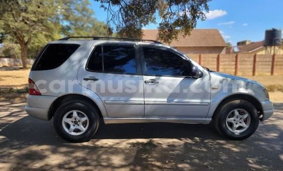 Tenga Tsaru Mercedes-Benz A200 Zvimwe Mota in Avondale in Harare Tenga Tsaru Mercedes-Benz A200 Zvimwe Mota in Avondale in Harare