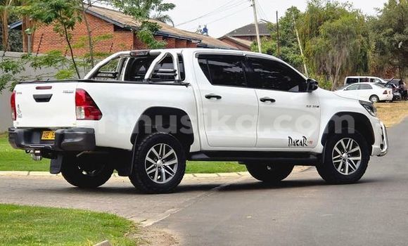 Nunua Ilio tumika Toyota Hilux Nyingine Gari ndani ya Harare nchini Harare Nunua Ilio tumika Toyota Hilux Nyingine Gari ndani ya Harare nchini Harare