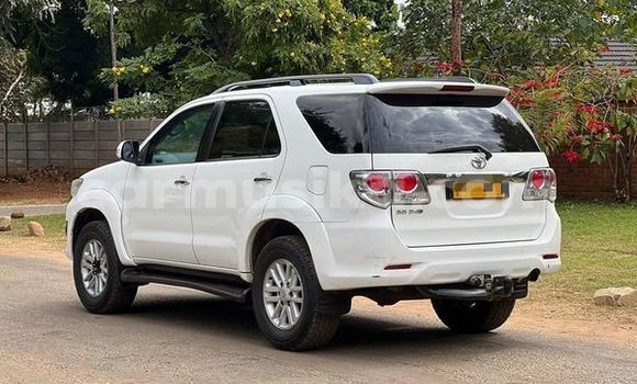 Tenga Tsaru Toyota Fortuner Zvimwe Mota in Harare in Harare Tenga Tsaru Toyota Fortuner Zvimwe Mota in Harare in Harare