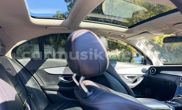 Buy Used Mercedes-Benz C-Classe White Car in Beitbridge in Matabeleland South Buy Used Mercedes-Benz C-Classe White Car in Beitbridge in Matabeleland South