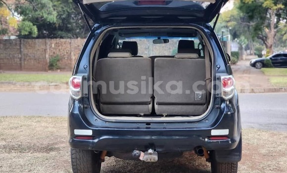 Buy Used Toyota Fortuner Black Car in Beitbridge in Matabeleland South Buy Used Toyota Fortuner Black Car in Beitbridge in Matabeleland South