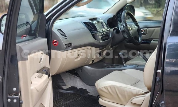 Buy Used Toyota Fortuner Black Car in Beitbridge in Matabeleland South Buy Used Toyota Fortuner Black Car in Beitbridge in Matabeleland South