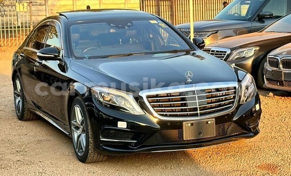 Buy Used Mercedes‒Benz S–Class Black Car in Beitbridge in Matabeleland South Buy Used Mercedes‒Benz S–Class Black Car in Beitbridge in Matabeleland South