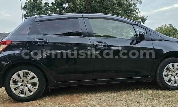 Buy Used Toyota Vitz Black Car in Beitbridge in Matabeleland South Buy Used Toyota Vitz Black Car in Beitbridge in Matabeleland South