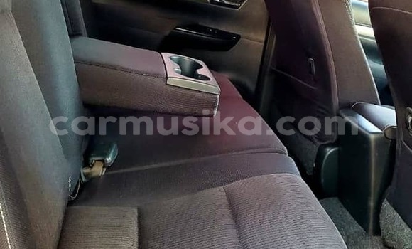 Buy Used Toyota Hilux White Car in Beitbridge in Matabeleland South Buy Used Toyota Hilux White Car in Beitbridge in Matabeleland South