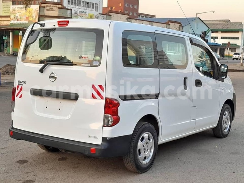 Big with watermark nissan nv350 harare belvedere 35712