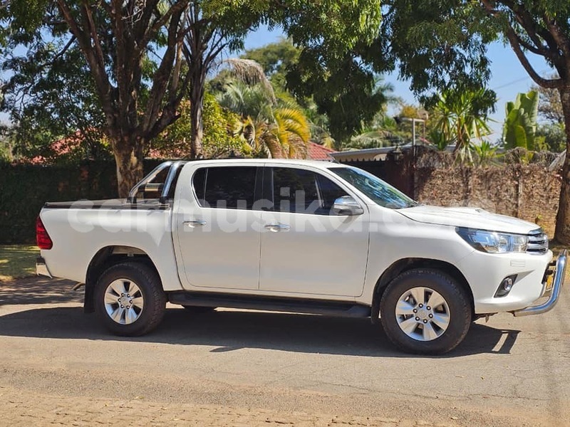 Big with watermark toyota hilux matabeleland south beitbridge 35718