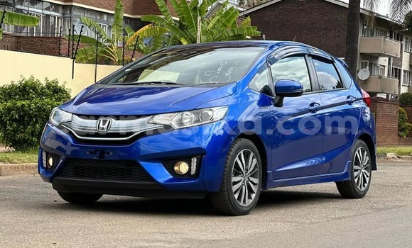 Buy Used Honda Fit Blue Car in Belvedere in Harare Buy Used Honda Fit Blue Car in Belvedere in Harare