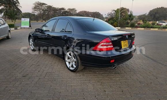 Tenga Tsaru Mercedes-Benz C180 coupe Zvimwe Mota in Kadoma in Dunhu reMashonaland yeMadokero