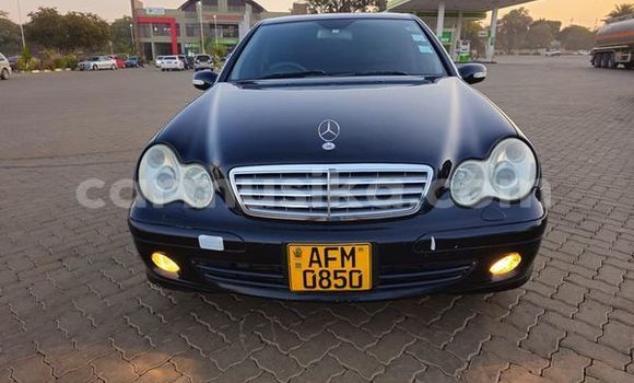 Tenga Tsaru Mercedes-Benz C180 coupe Zvimwe Mota in Kadoma in Dunhu reMashonaland yeMadokero Tenga Tsaru Mercedes-Benz C180 coupe Zvimwe Mota in Kadoma in Dunhu reMashonaland yeMadokero