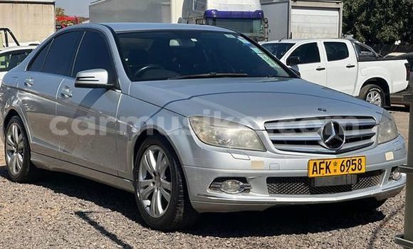 Acheter Occasion Voiture Mercedes-Benz C250 coupe Autre à Kadoma, Mashonaland West Acheter Occasion Voiture Mercedes-Benz C250 coupe Autre à Kadoma, Mashonaland West