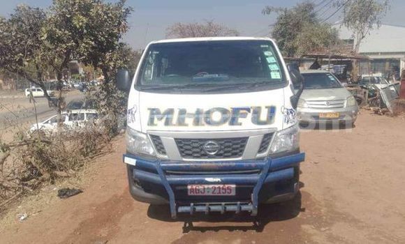 Tenga Tsaru Nissan Nv350 Zvimwe Mota in Alexandra Park in Harare Tenga Tsaru Nissan Nv350 Zvimwe Mota in Alexandra Park in Harare