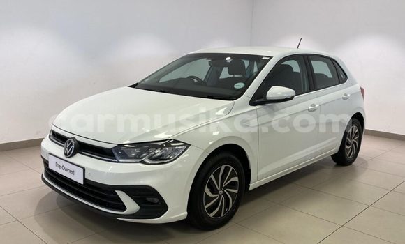 Nunua Ilio tumika Volkswagen Polo Nyeupe Gari ndani ya Beitbridge nchini Matabeleland Kusini