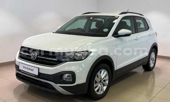 Buy Used Volkswagen Tiguan White Car in Beitbridge in Matabeleland South