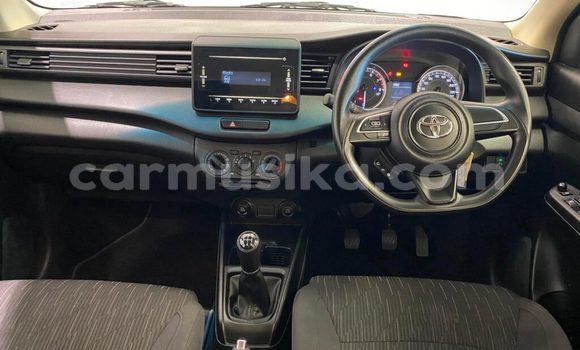 Buy Used Toyota Corolla Rumion White Car in Beitbridge in Matabeleland South Buy Used Toyota Corolla Rumion White Car in Beitbridge in Matabeleland South