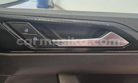 Acheter Occasion Voiture Volkswagen Polo Blanc à Belvédère, Harare Acheter Occasion Voiture Volkswagen Polo Blanc à Belvédère, Harare