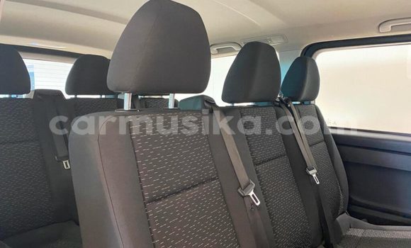 Acheter Occasion Voiture Mercedes-Benz C-Classe Blanc à Beitbridge, Matabeleland South Acheter Occasion Voiture Mercedes-Benz C-Classe Blanc à Beitbridge, Matabeleland South