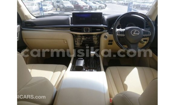 Acheter Import Voiture Lexus LX Blanc à Import - Dubai, Harare Acheter Import Voiture Lexus LX Blanc à Import - Dubai, Harare