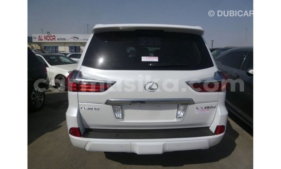Acheter Import Voiture Lexus LX Blanc à Import - Dubai, Harare Acheter Import Voiture Lexus LX Blanc à Import - Dubai, Harare
