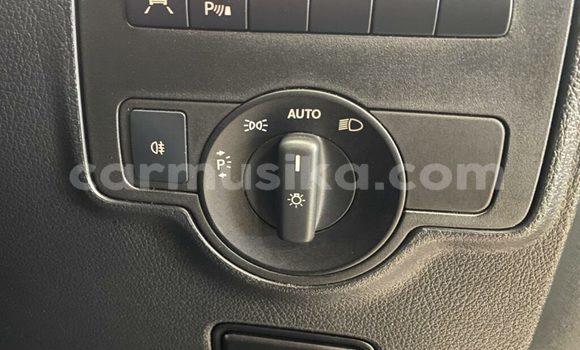 Tenga Tsaru Mercedes-Benz C-Classe Sirivha Mota in Beitbridge in Matabeleland South Tenga Tsaru Mercedes-Benz C-Classe Sirivha Mota in Beitbridge in Matabeleland South