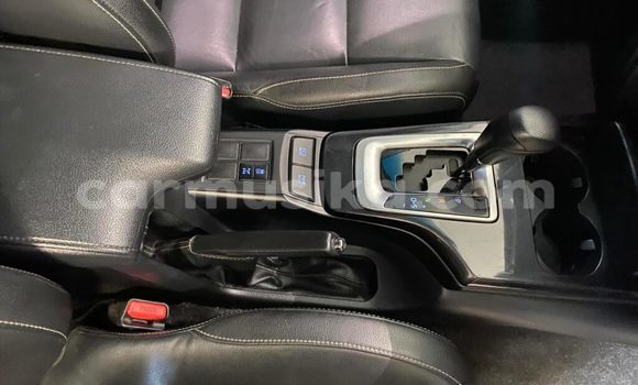 Acheter Occasion Voiture Toyota Fortuner Gris à Beitbridge, Matabeleland South Acheter Occasion Voiture Toyota Fortuner Gris à Beitbridge, Matabeleland South