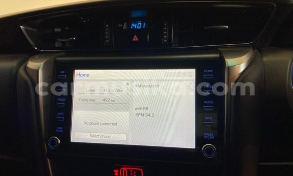 Acheter Occasion Voiture Toyota Fortuner Gris à Beitbridge, Matabeleland South Acheter Occasion Voiture Toyota Fortuner Gris à Beitbridge, Matabeleland South