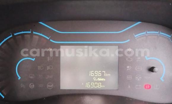 Tenga Tsaru Renault KWID Chena Mota in Beitbridge in Matabeleland South Tenga Tsaru Renault KWID Chena Mota in Beitbridge in Matabeleland South