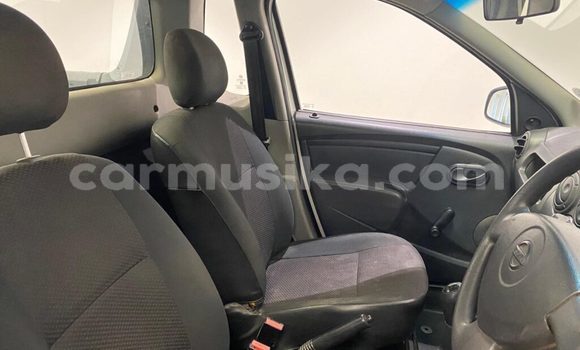 Tenga Tsaru Nissan Pickup Chena Mota in Bindura in Mashonaland yePakati Tenga Tsaru Nissan Pickup Chena Mota in Bindura in Mashonaland yePakati