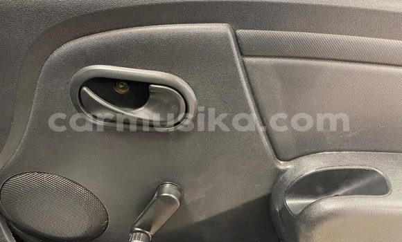 Tenga Tsaru Nissan Pickup Chena Mota in Bindura in Mashonaland yePakati Tenga Tsaru Nissan Pickup Chena Mota in Bindura in Mashonaland yePakati