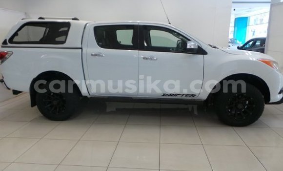 Tenga Tsaru Mazda BT-50 Chena Mota in Beitbridge in Matabeleland South Tenga Tsaru Mazda BT-50 Chena Mota in Beitbridge in Matabeleland South