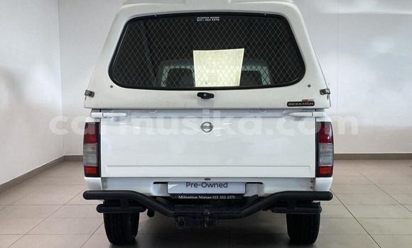 Acheter Occasion Voiture Nissan Hardbody Blanc à Borrowdale, Harare Acheter Occasion Voiture Nissan Hardbody Blanc à Borrowdale, Harare