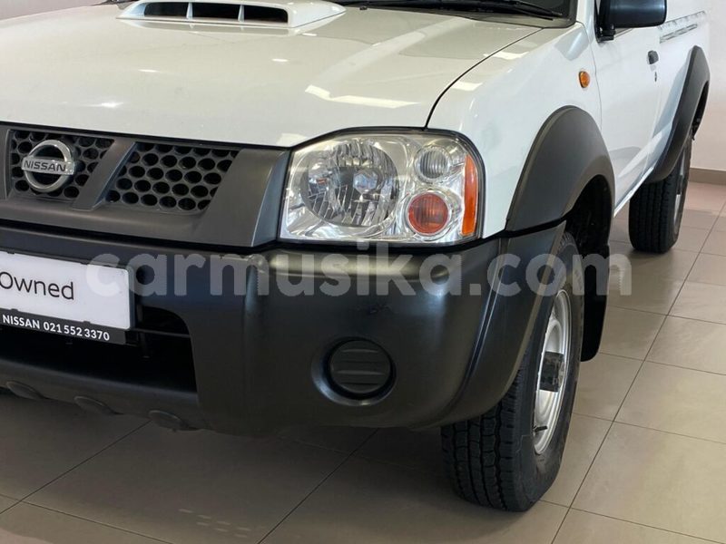 Big with watermark nissan hardbody harare borrowdale 35805