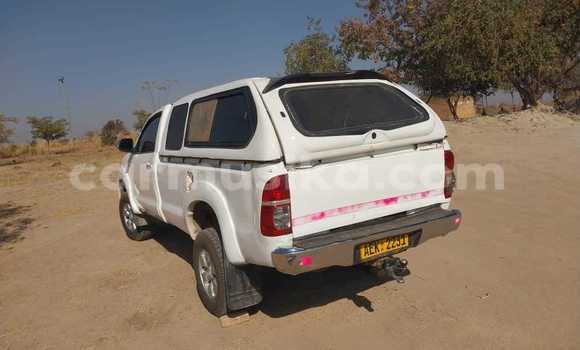 Acheter Occasion Voiture Toyota Hilux Blanc à Bindura, Mashonaland Central Acheter Occasion Voiture Toyota Hilux Blanc à Bindura, Mashonaland Central