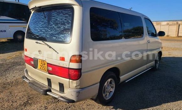 Acheter Occasion Voiture Toyota Granvia Autre à Bindura, Mashonaland Central Acheter Occasion Voiture Toyota Granvia Autre à Bindura, Mashonaland Central