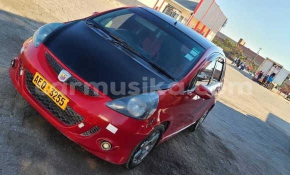 Acheter Occasion Voiture Honda Fit Rouge à Borrowdale, Harare Acheter Occasion Voiture Honda Fit Rouge à Borrowdale, Harare