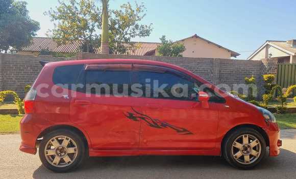 Acheter Occasion Voiture Honda Fit Rouge à Borrowdale, Harare Acheter Occasion Voiture Honda Fit Rouge à Borrowdale, Harare