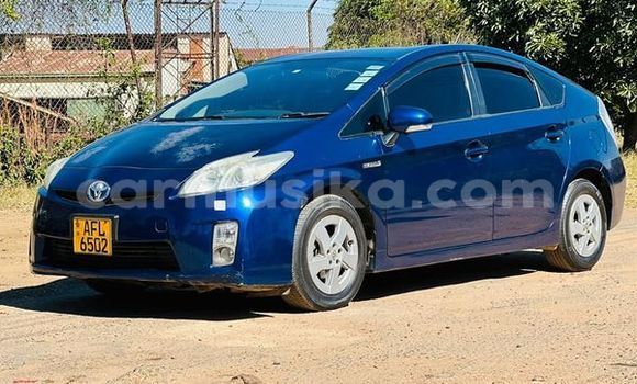 Tenga Tsaru Toyota Prius Bhuruu Mota in Bindura in Mashonaland yePakati Tenga Tsaru Toyota Prius Bhuruu Mota in Bindura in Mashonaland yePakati