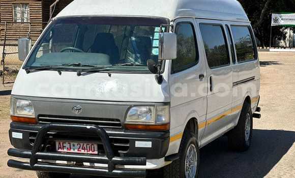 Tenga Tsaru Toyota Hiace Chena Mota in Bindura in Mashonaland yePakati Tenga Tsaru Toyota Hiace Chena Mota in Bindura in Mashonaland yePakati